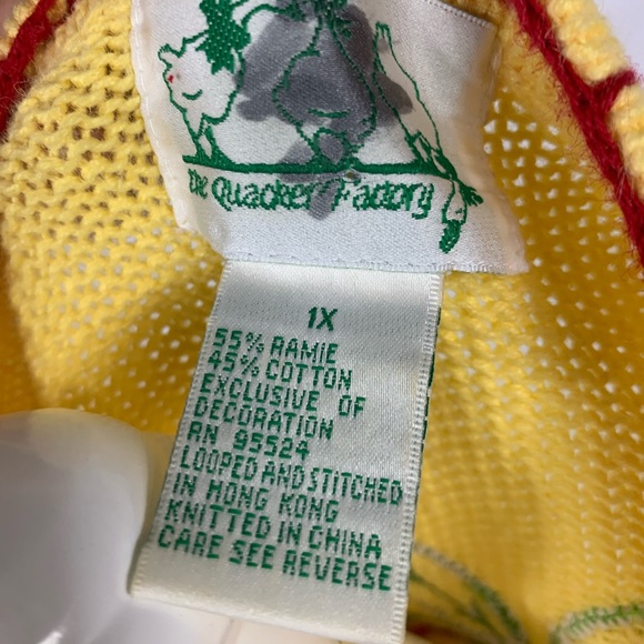 Cardigan , yellow with embroider strawberries 🍓 - Picture 4 of 5